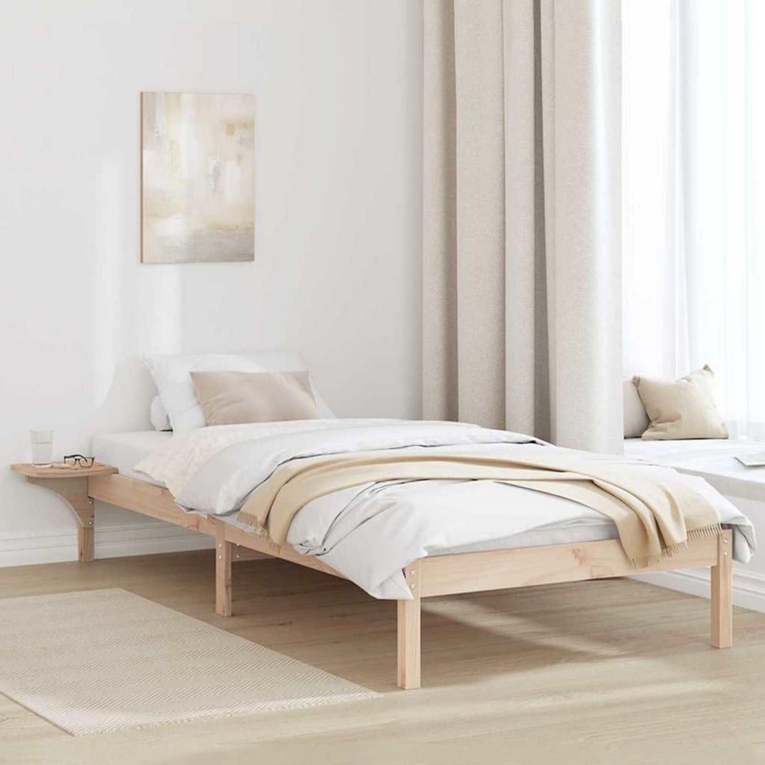 Bettgestell aus Kiefernholz mit den Massen 90 x 190 cm