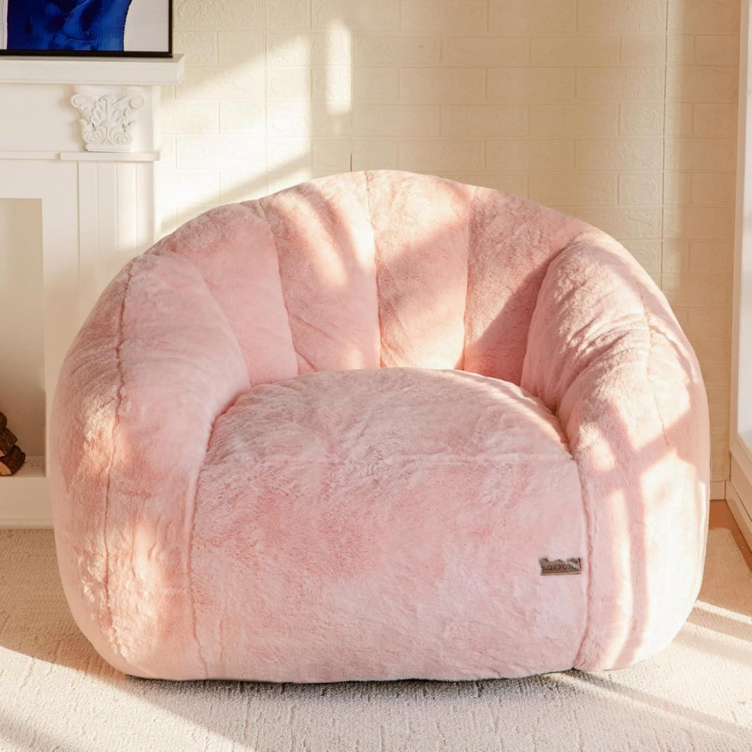 Die Gestaltung von dem Sitzsack wird durch Metall und Schaumstoff gepraegt